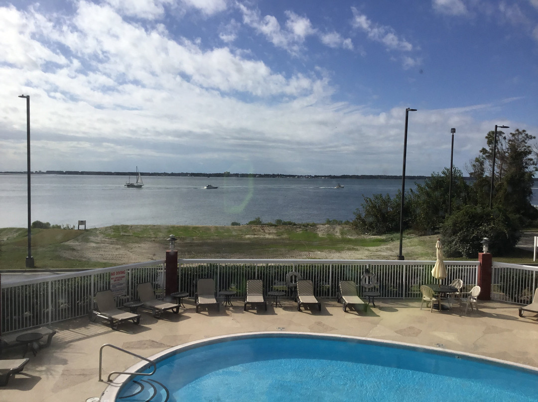 莫尔黑德城希尔顿恒庭酒店主图