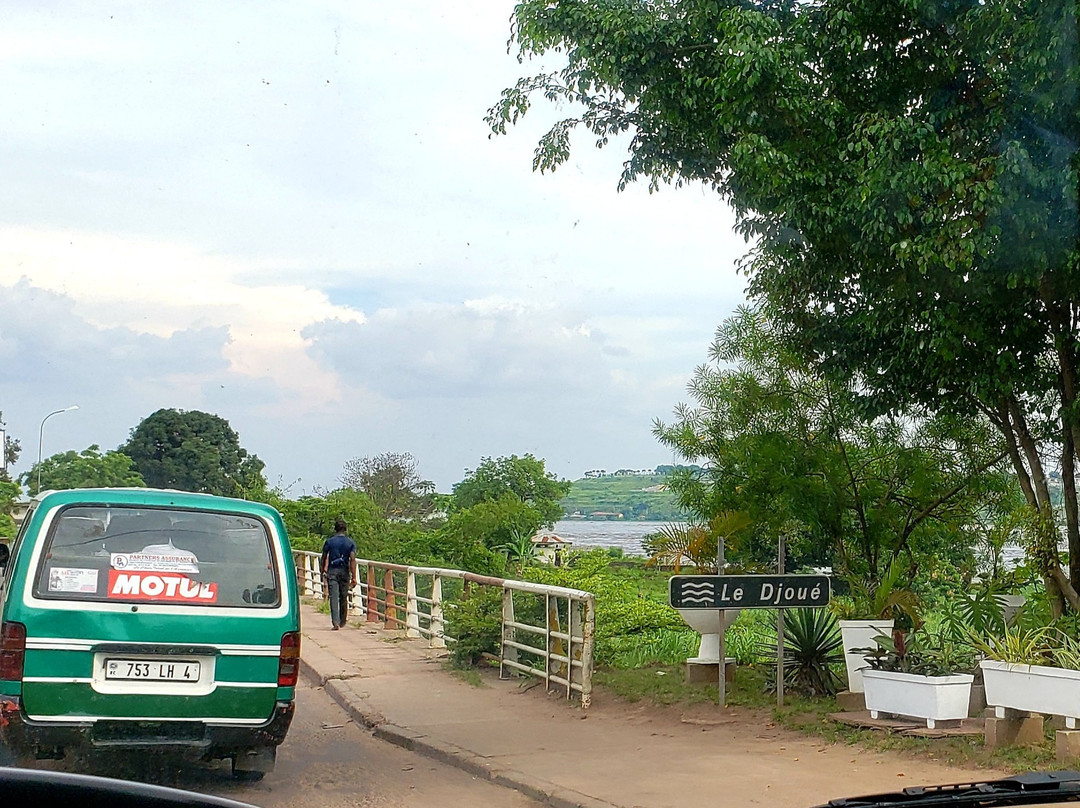 Pont Du Djoue-布拉萨市必去景点
