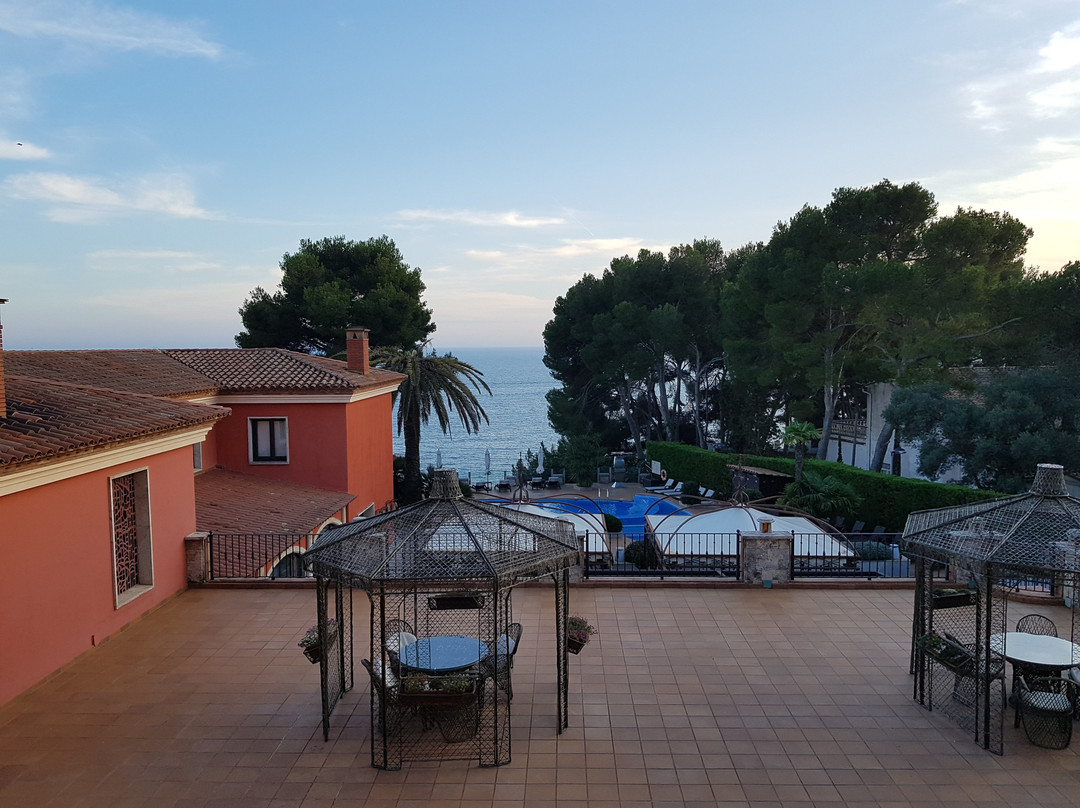 卡拉德尔丕塞勒斯水疗酒店主图