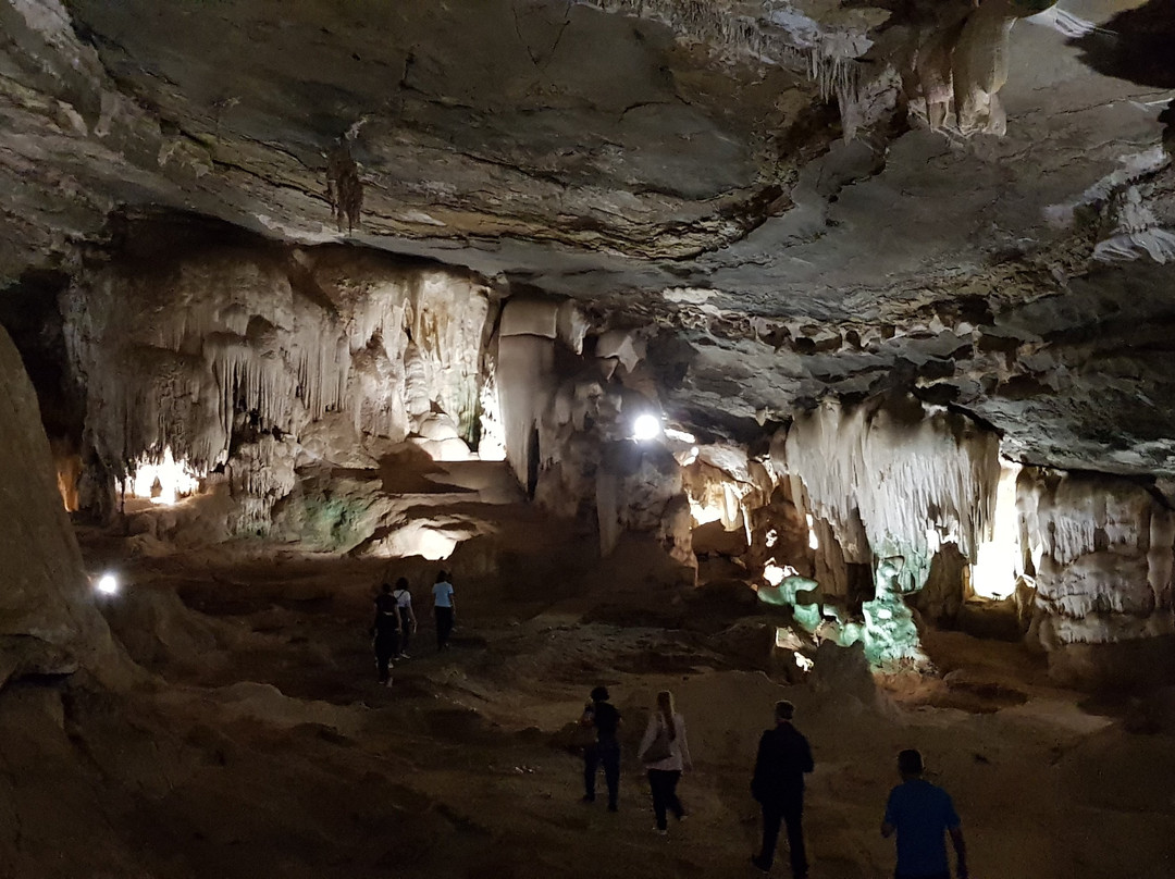 Maquine Cave景点图片