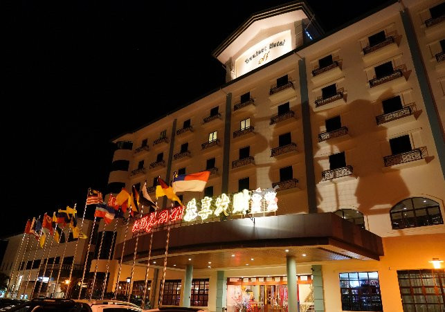 仙本那海丰大酒店主图