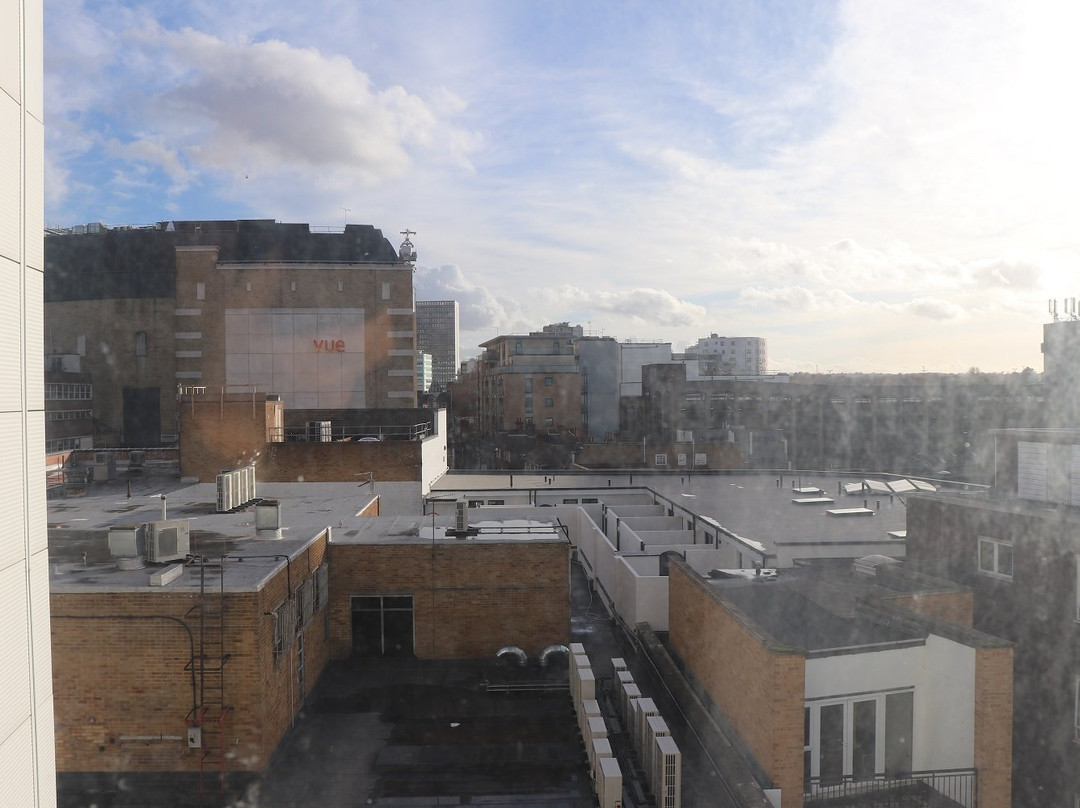 伦敦克罗伊登智选假日酒店主图