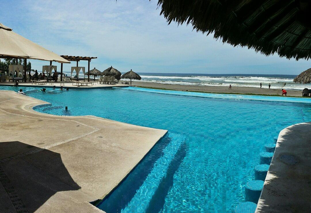 Manzanillera Beach景点图片