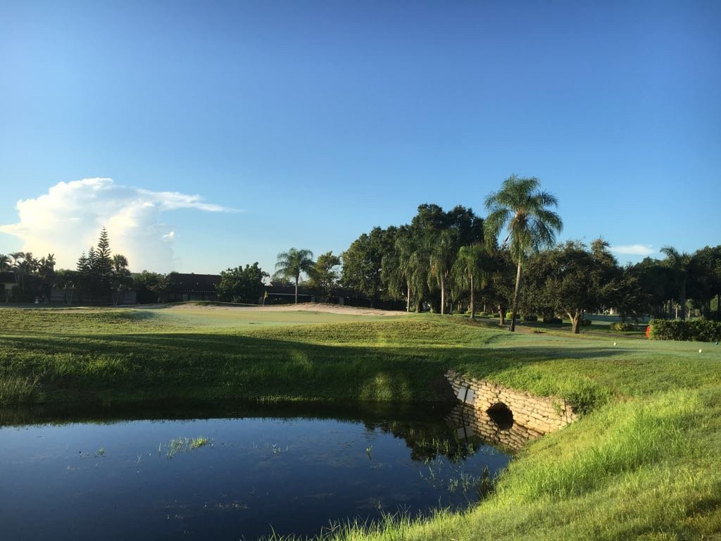 Poinciana Golf Club-莱克沃思必去景点