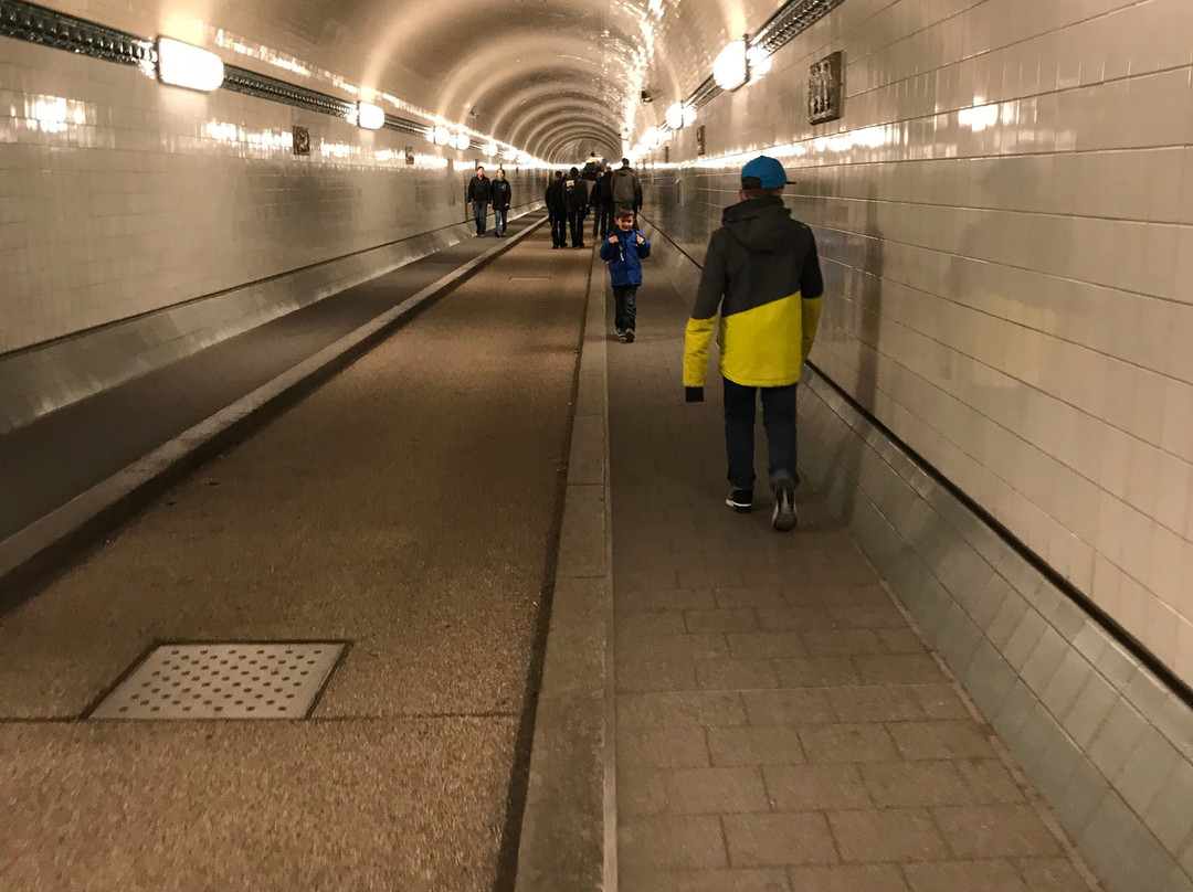 易北河旧隧道-汉堡必去景点