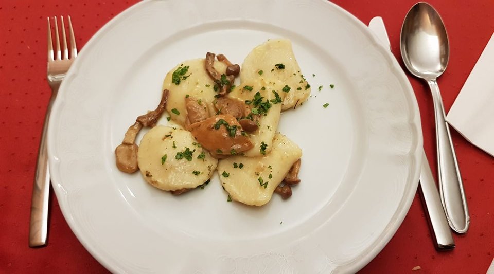 Rifugio Adamello Collini Al Bedole-餐饮