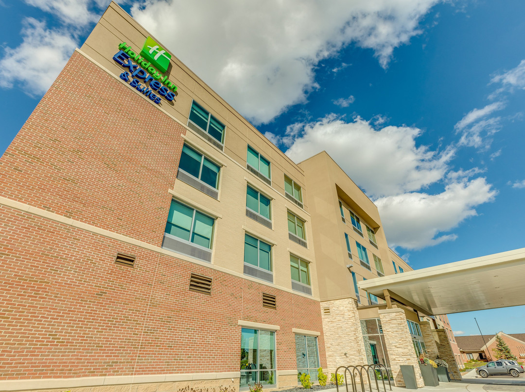 Holiday Inn Express & Suites Okemos - University Area by IHG主图