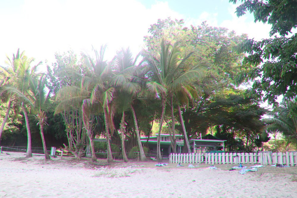 Parc a Boeuf Beach景点图片