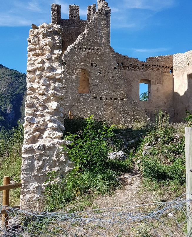 Chateau de Miglos-Miglos必去景点