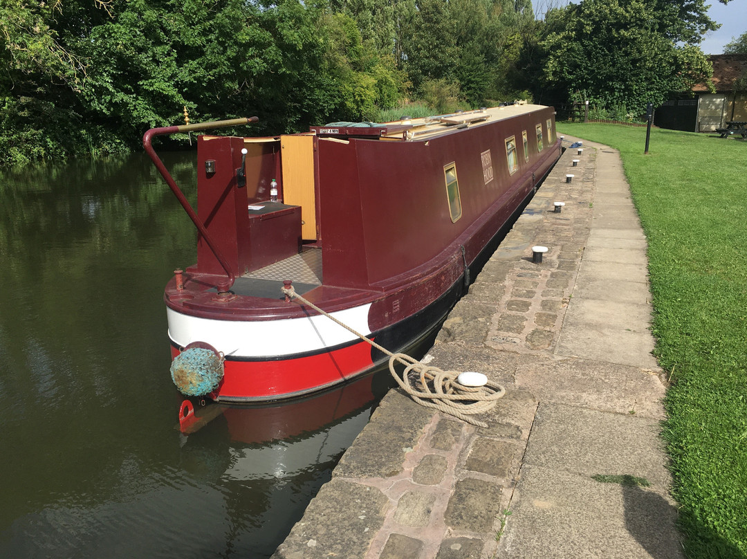 Chesterfield Canal Boat Company