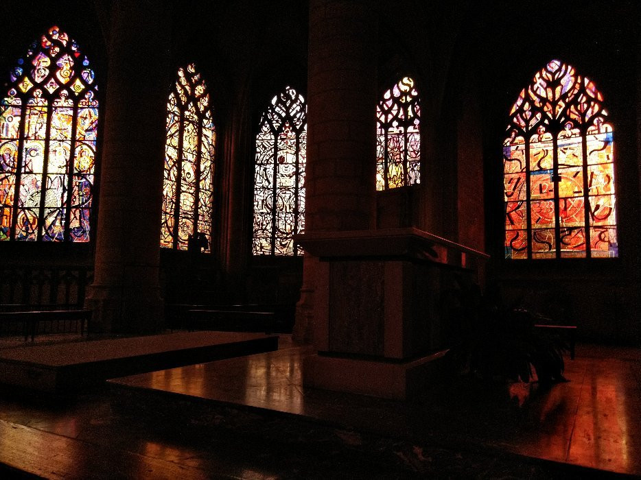 Basilique Notre-Dame-d'Espérance景点图片