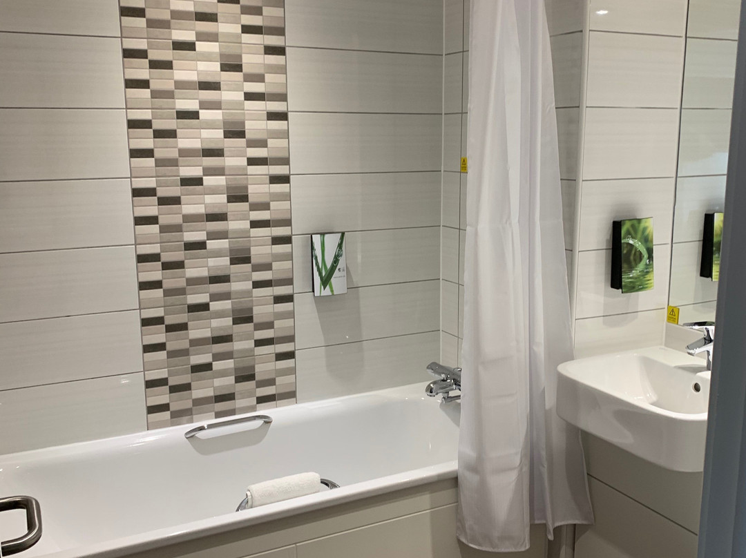 Premier Inn Milton Keynes Theatre District主图