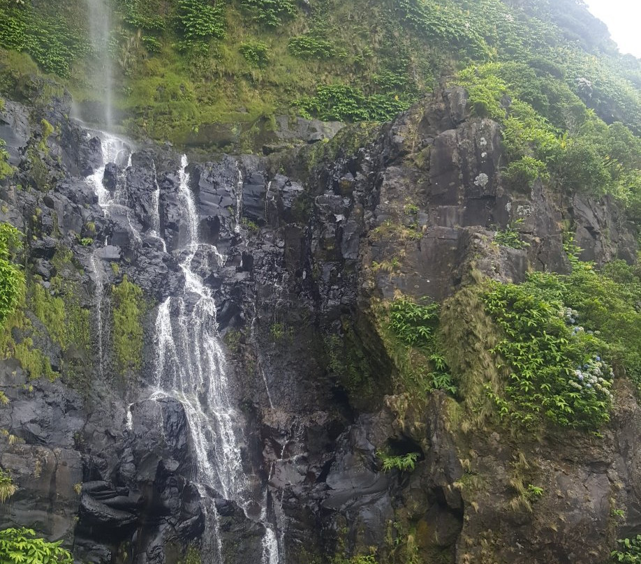 Cascata do Poço do Bacalhau景点图片