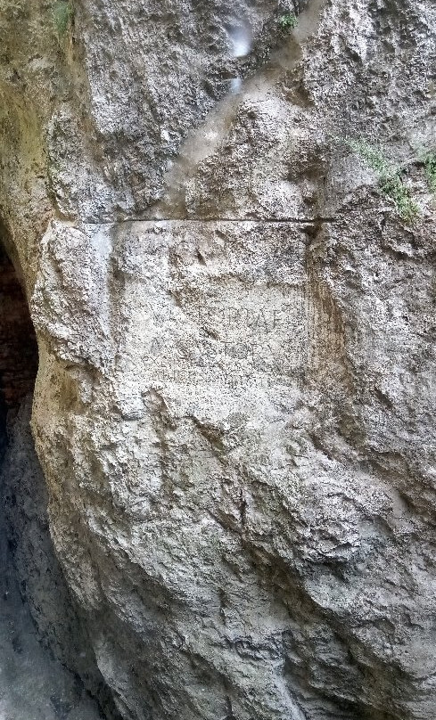 Roman inscription-Trencin必去景点