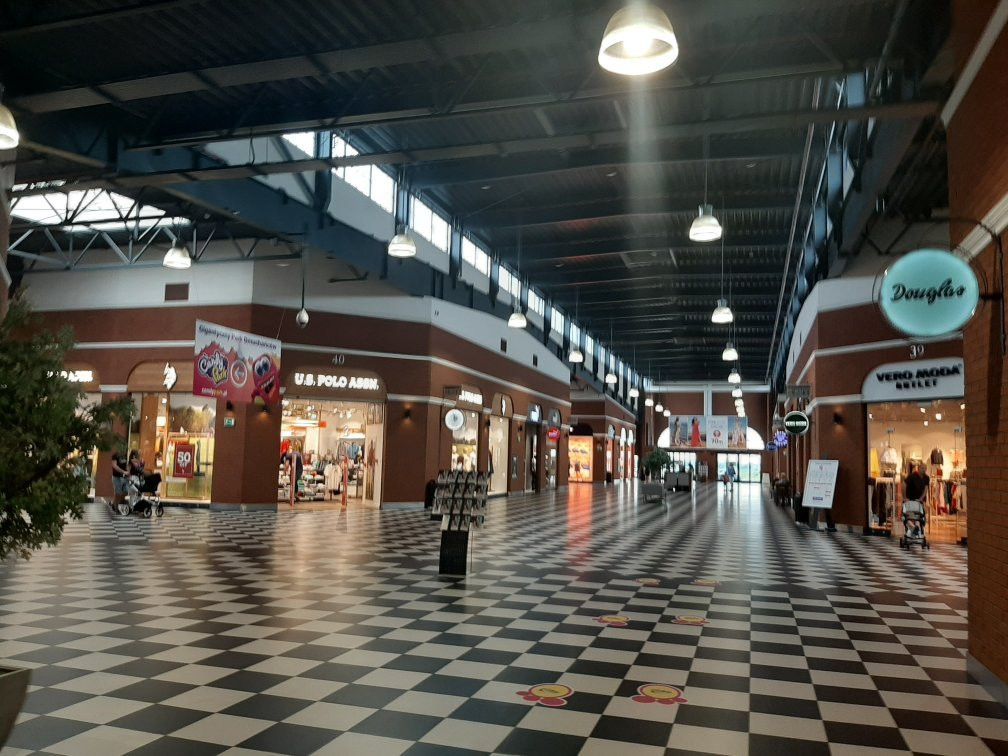 Ptak Trade Center景点图片