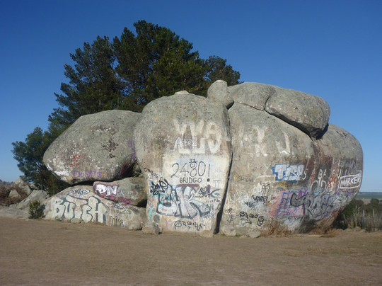 Thunderbolts Rocks-Uralla必去景点