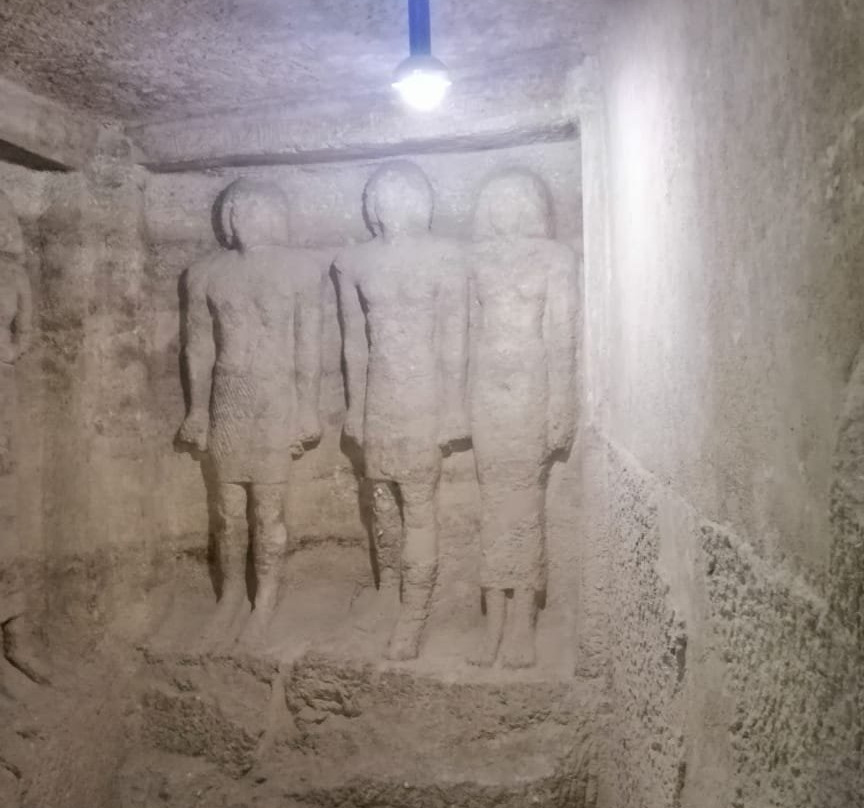 Fraser Tombs-Al Minya必去景点