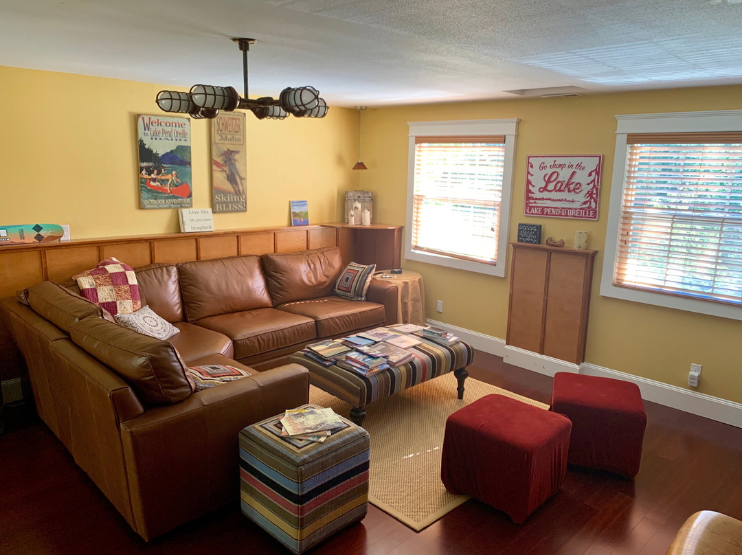 Huckleberry Hill Bed and Breakfast主图