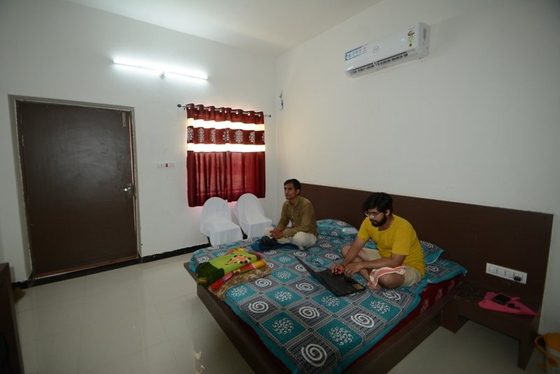 Highway Konig Hotel N Restaurant主图