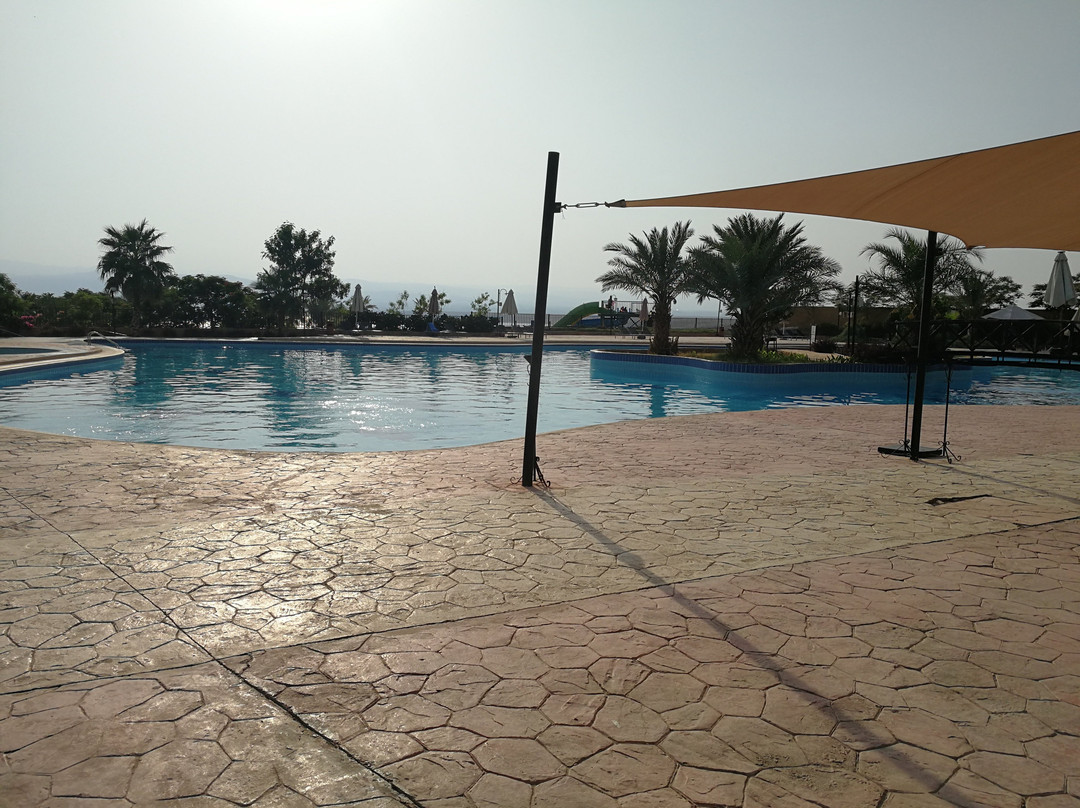 大东方水疗度假村酒店主图