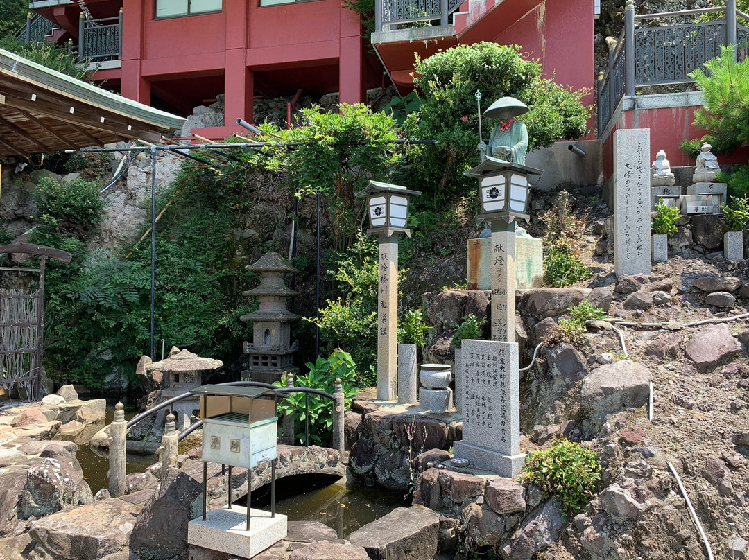 Nishinotakiryusui Temple景点图片