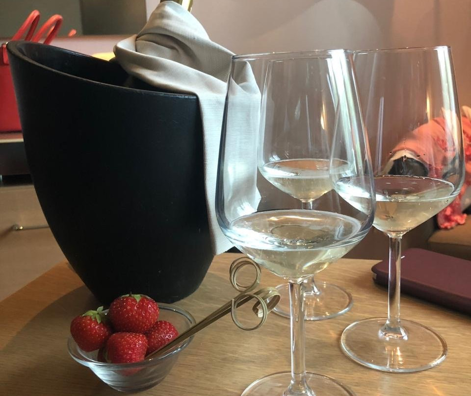 阿克索如泰舒适酒店主图
