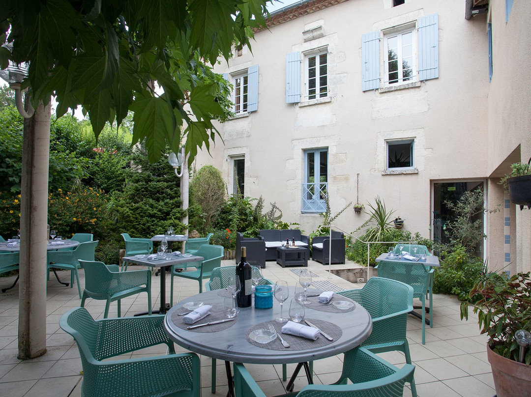 Logis Hôtel le Lion d'Or主图