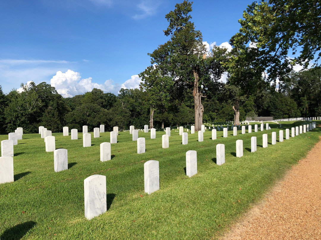 Natchez National Cemetery景点图片