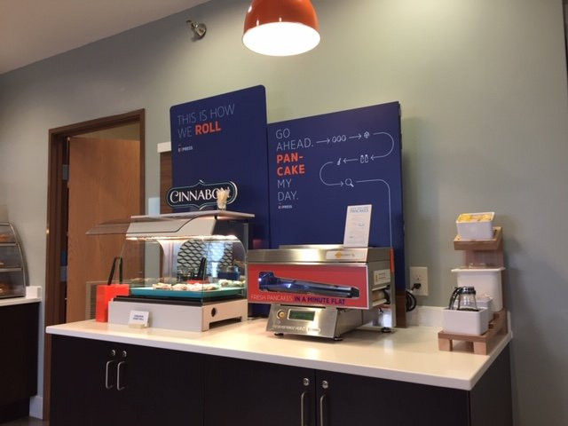 Holiday Inn Express & Suites Iron Mountain By IHG主图