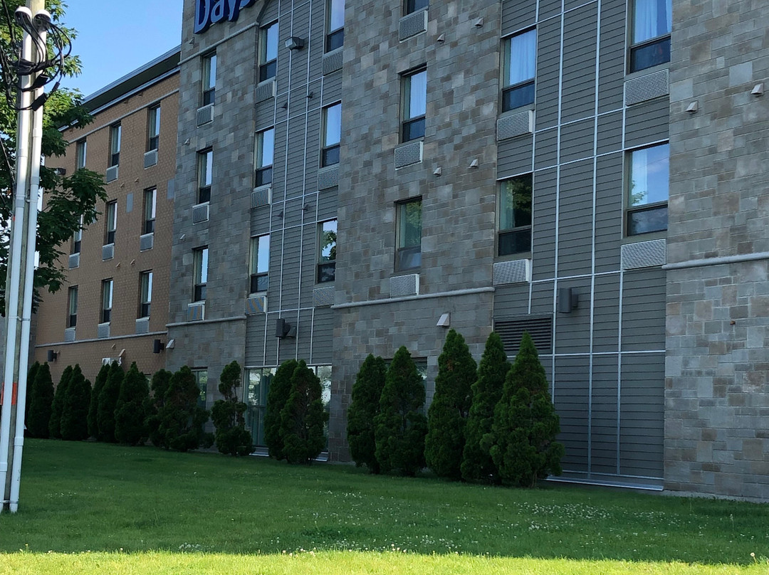 Days Inn By Wyndham Levis主图