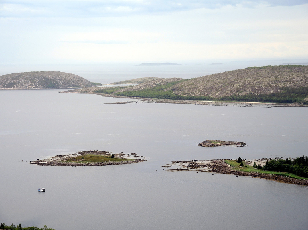 Nemetskiy Kuzov Island-Kem必去景点