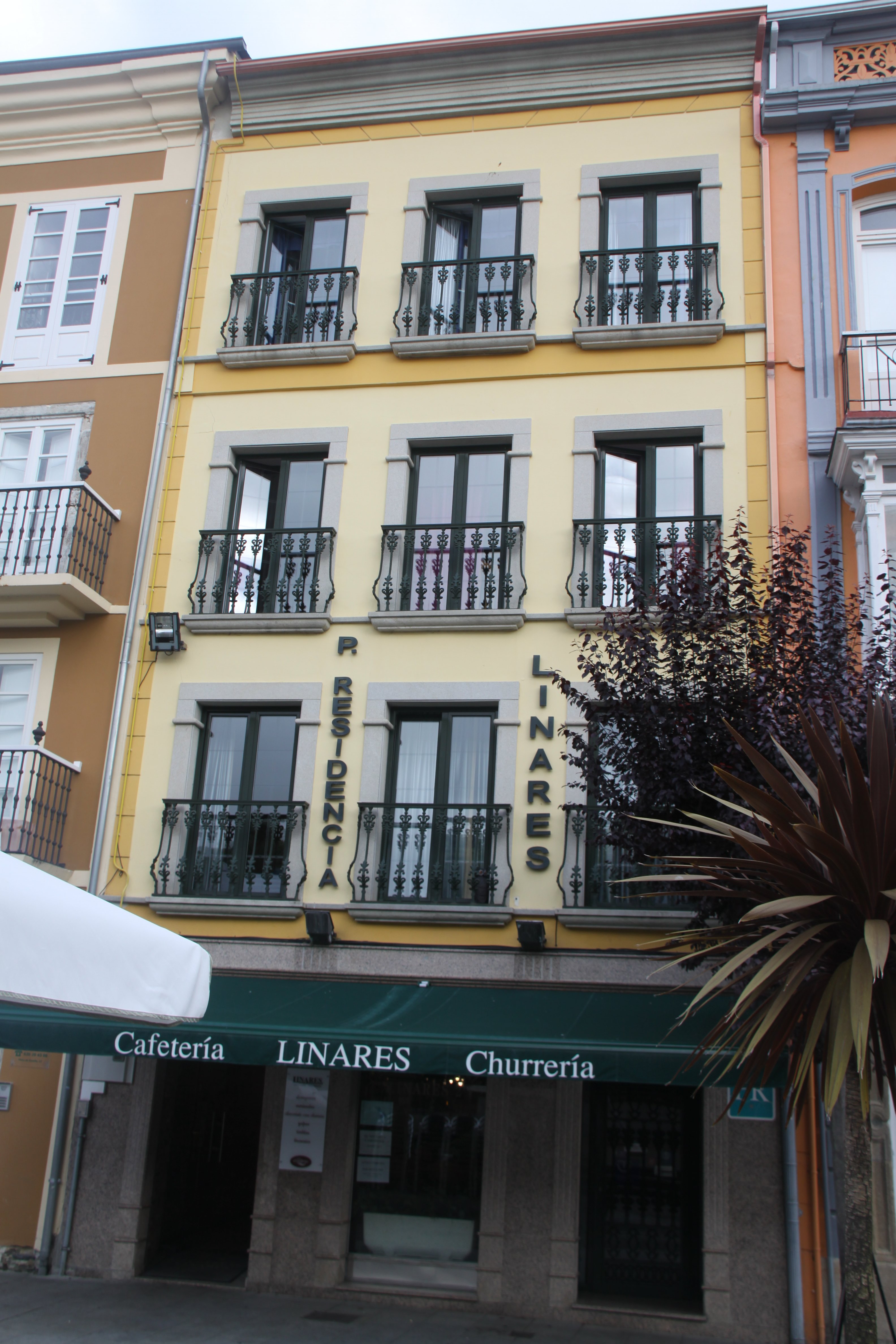Hostal Linares-浴室