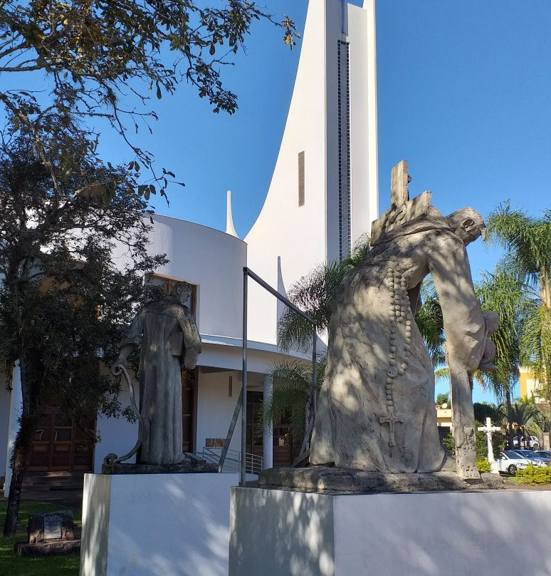 ParóquiaSão Miguel-Dois Irmaos必去景点