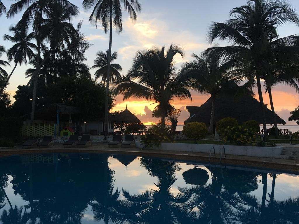 Filao Beach by Sansi主图