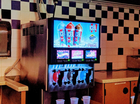 Regal Parkway Plaza-埃尔卡洪必去景点