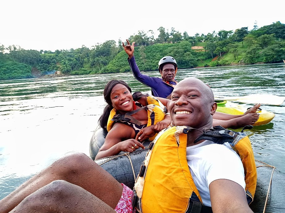 Tubing the Nile-金贾必去景点