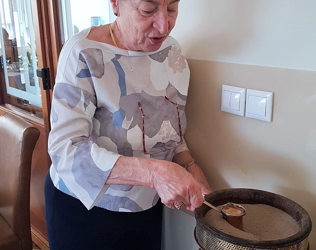 Chloe Luxury Hotel主图