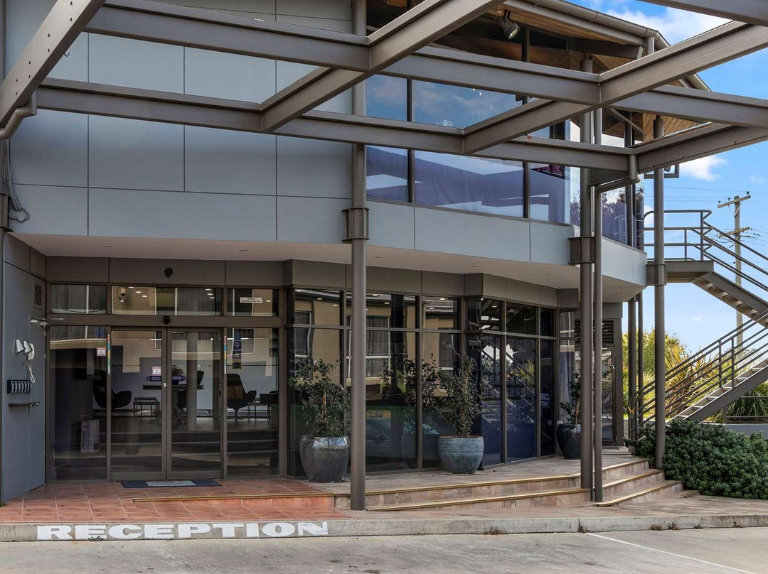 巴鲁斯特品质酒店主图