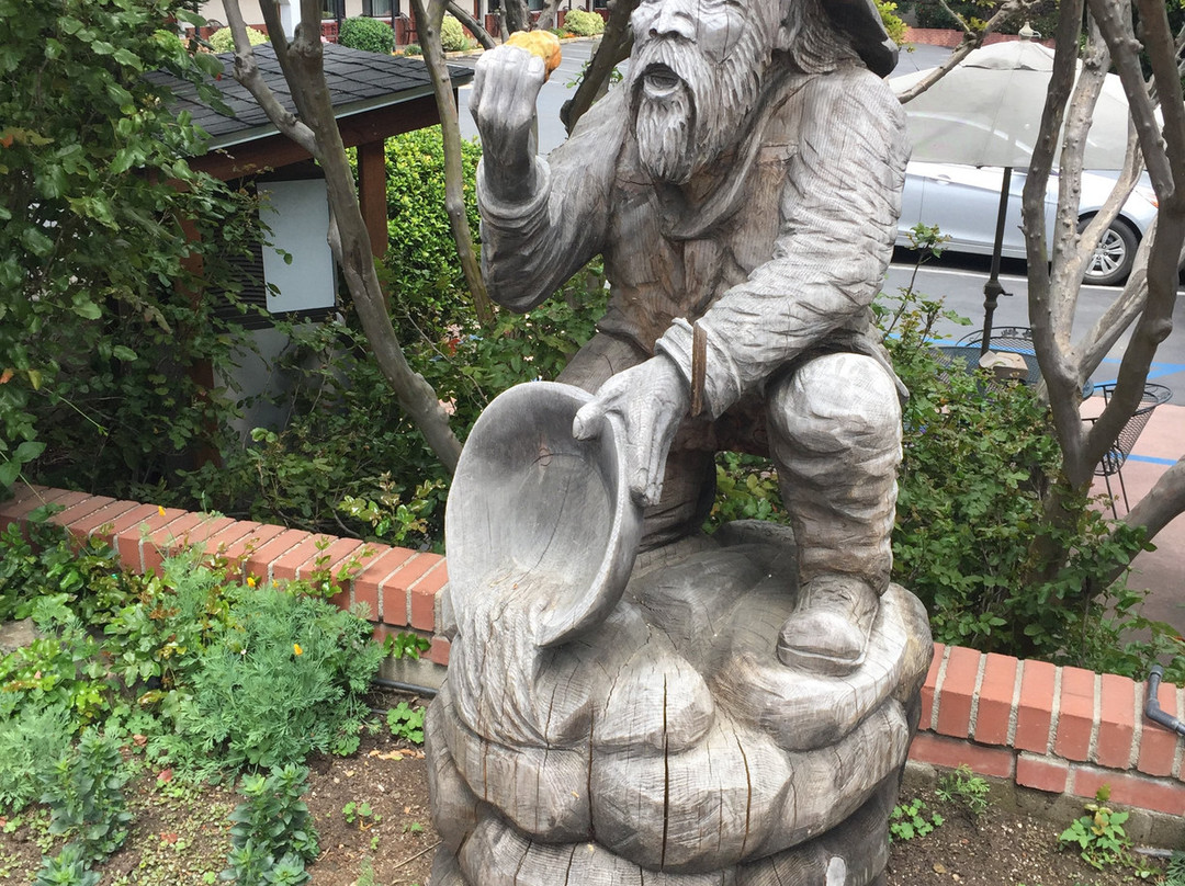 马里波萨旅馆主图