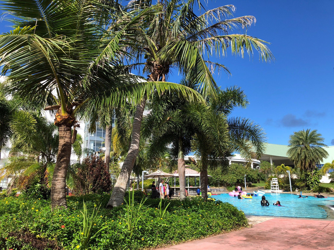 劳劳湾高尔夫&度假酒店主图