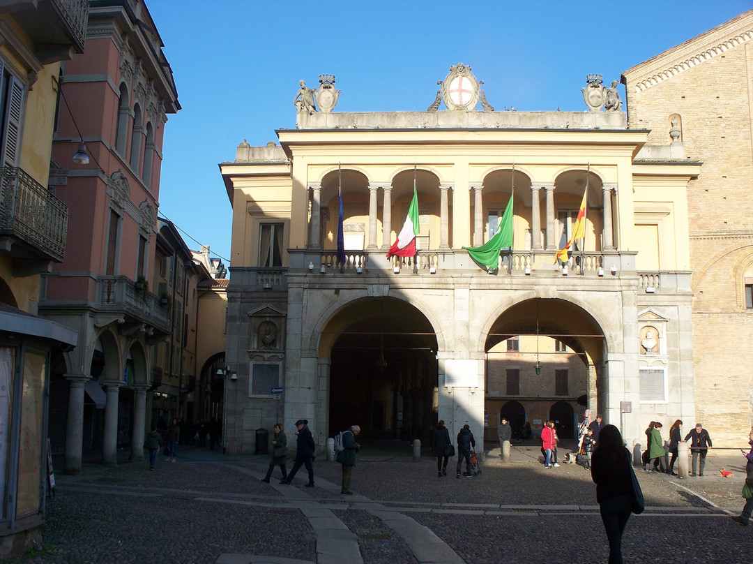 Palazzo del Broletto景点图片