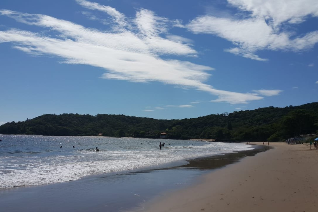 Praia do Poa景点图片