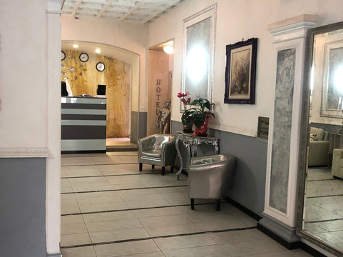 埃斯特酒店主图