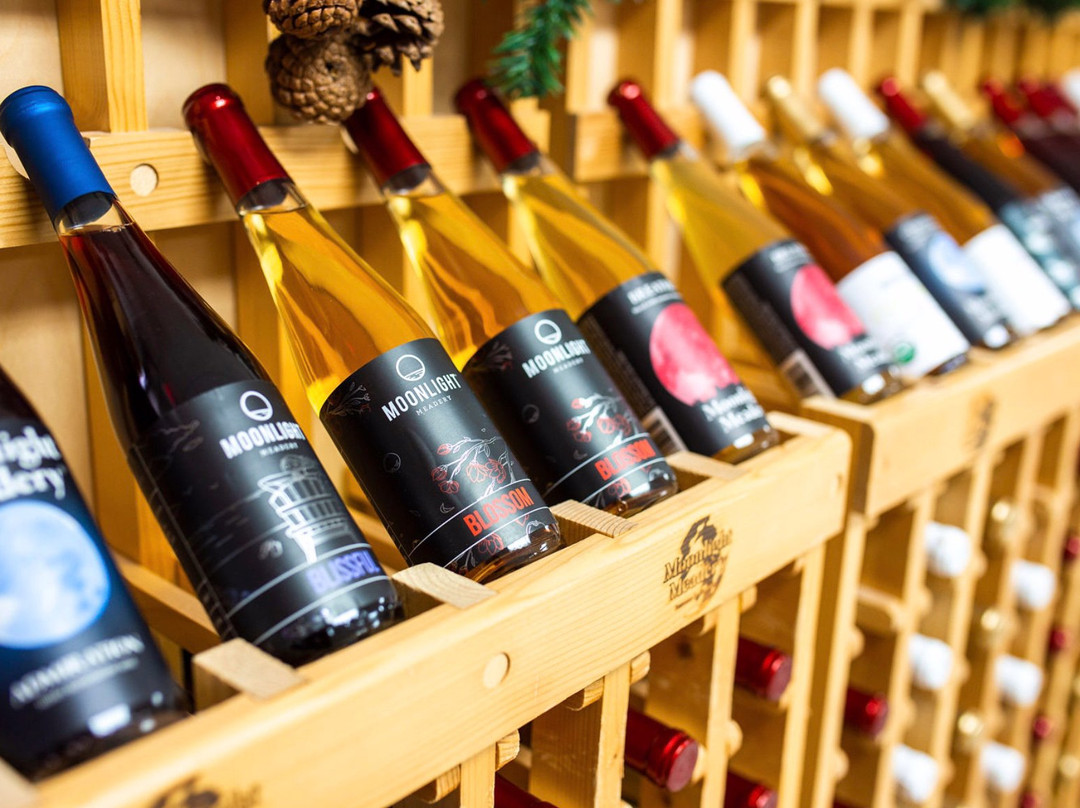 Moonlight Meadery & Hidden Moon Brewing-Londonderry必去景点