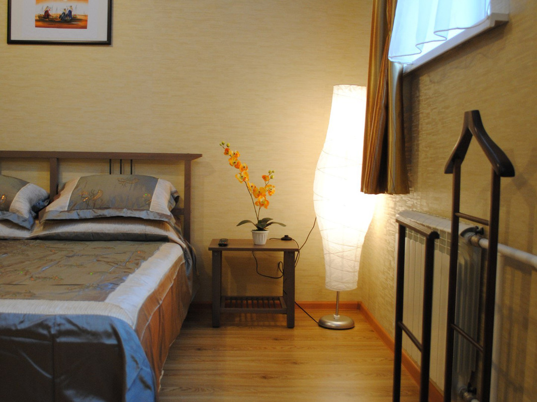 Hotel 12 Months主图