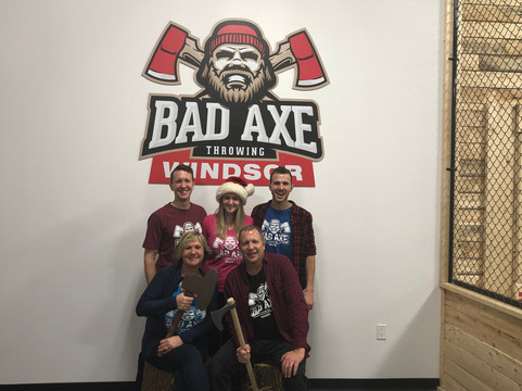 Bad Axe Throwing Windsor-温莎堡必去景点