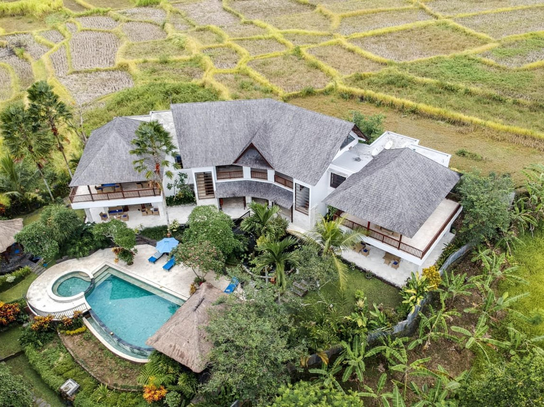 Beji Hill Villa主图