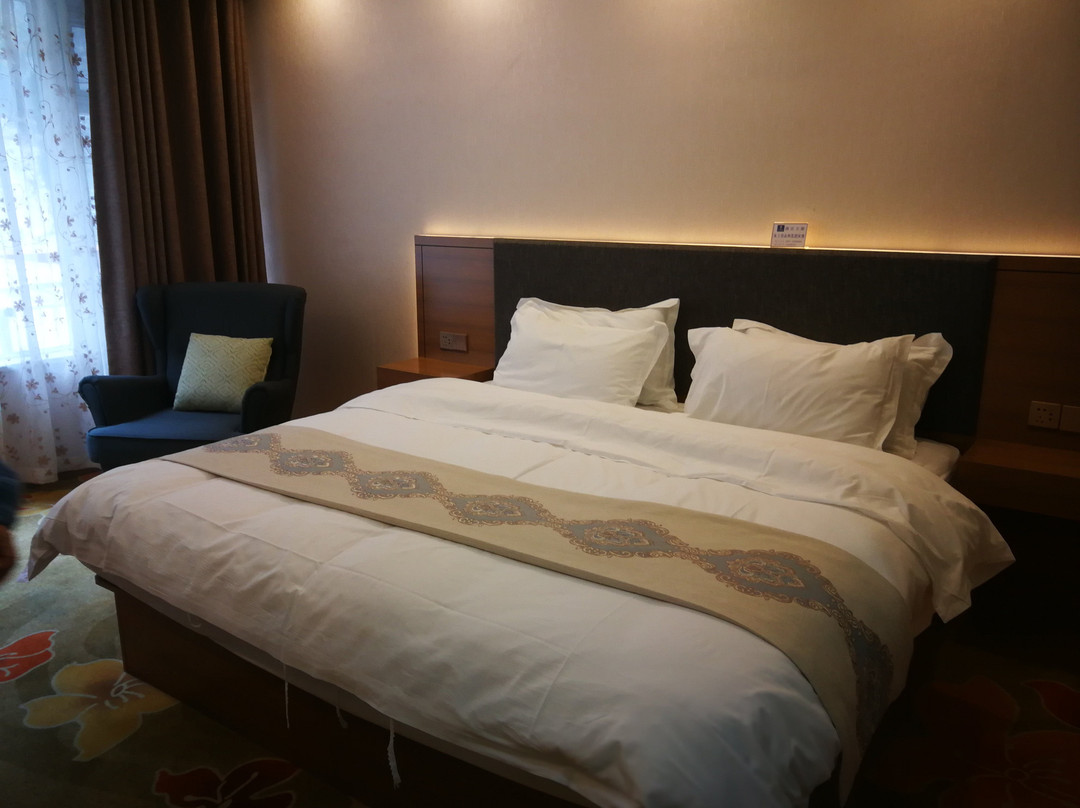 毕棚沟蓝天州际酒店主图