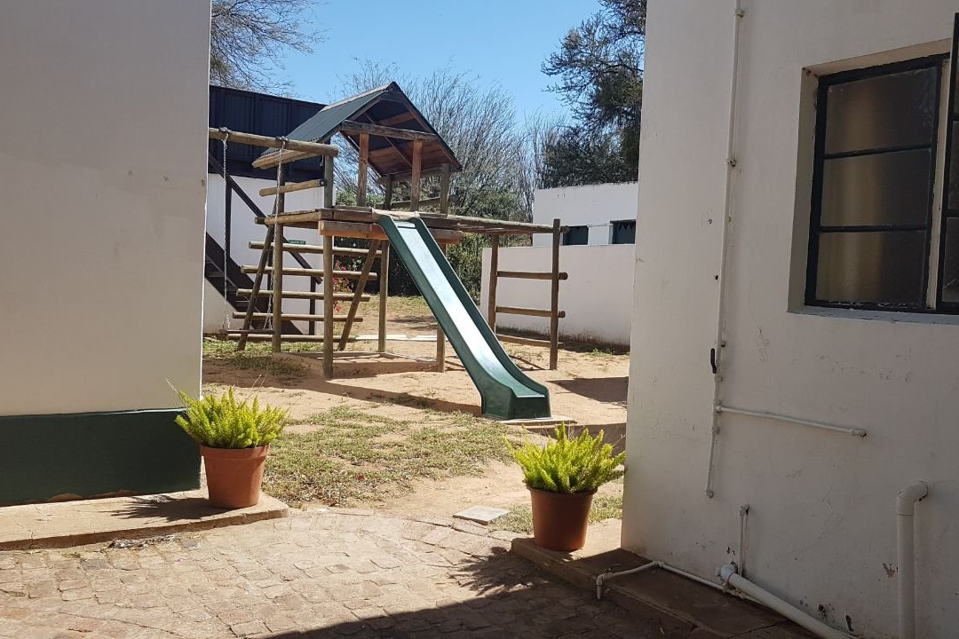 Royal Hotel Steytlerville主图