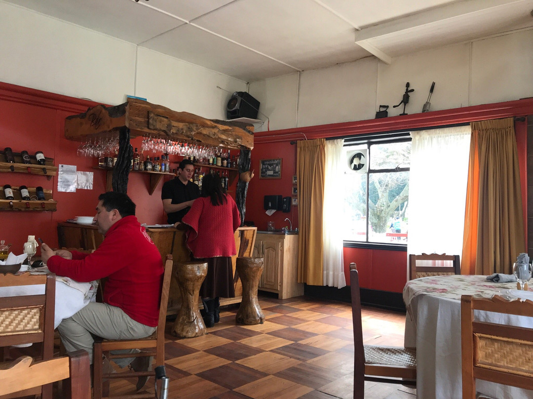 Canete餐馆和美食-Club Social Canete